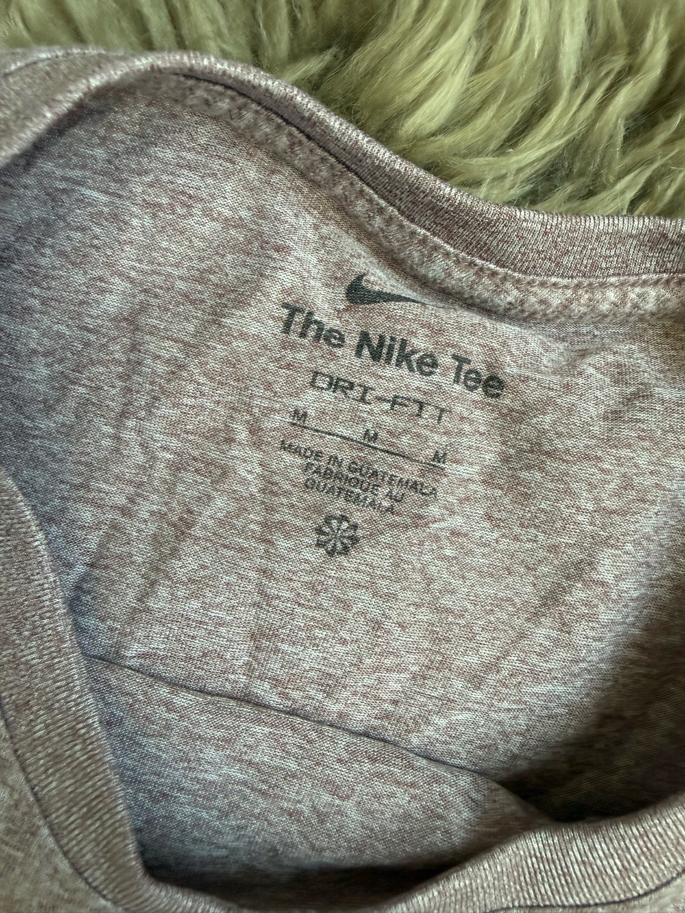 Nike Dri-FIT Women’s Set Heathered Tee Ultra High Waisted Shorts Small Medium - Picture 8 of 8
